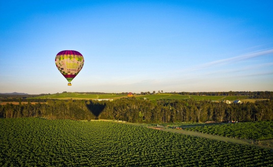  Staging Hunter Valley Ballooning flight over Pokolbin